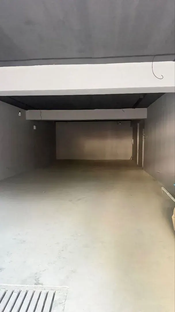 Помещение свободного назначения 300 м², Ошский рынок, 300 м², Бишкек, Ошский рынок, Абдымомунова 333 — фото 2