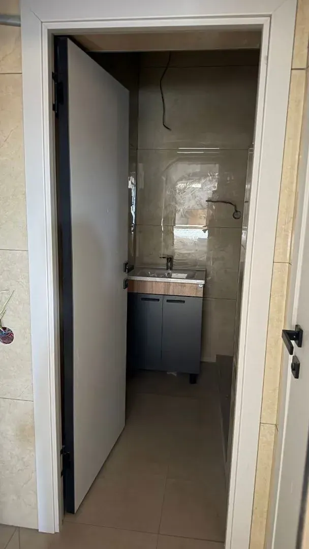 Помещение свободного назначения 300 м², Ошский рынок, 300 м², Бишкек, Ошский рынок, Абдымомунова 333 — фото 5